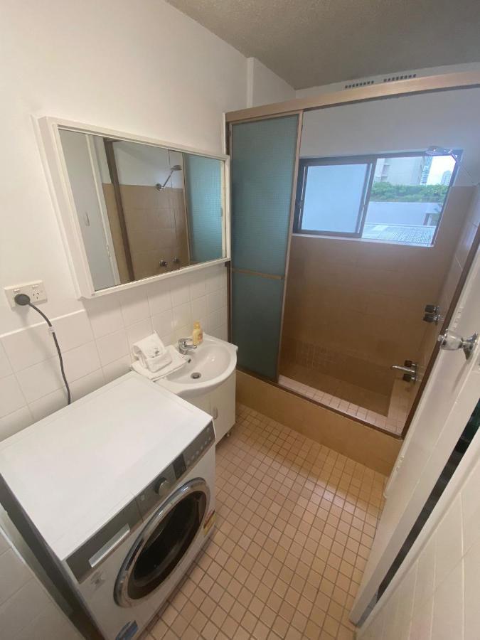 גולד קוסט Surfers Holiday Apartments מראה חיצוני תמונה