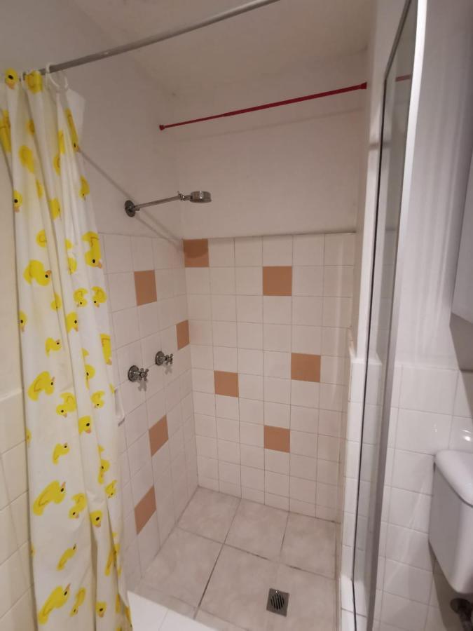גולד קוסט Surfers Holiday Apartments מראה חיצוני תמונה