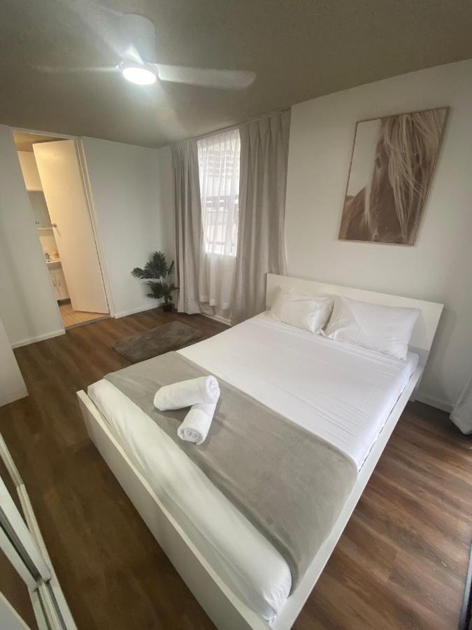 גולד קוסט Surfers Holiday Apartments מראה חיצוני תמונה