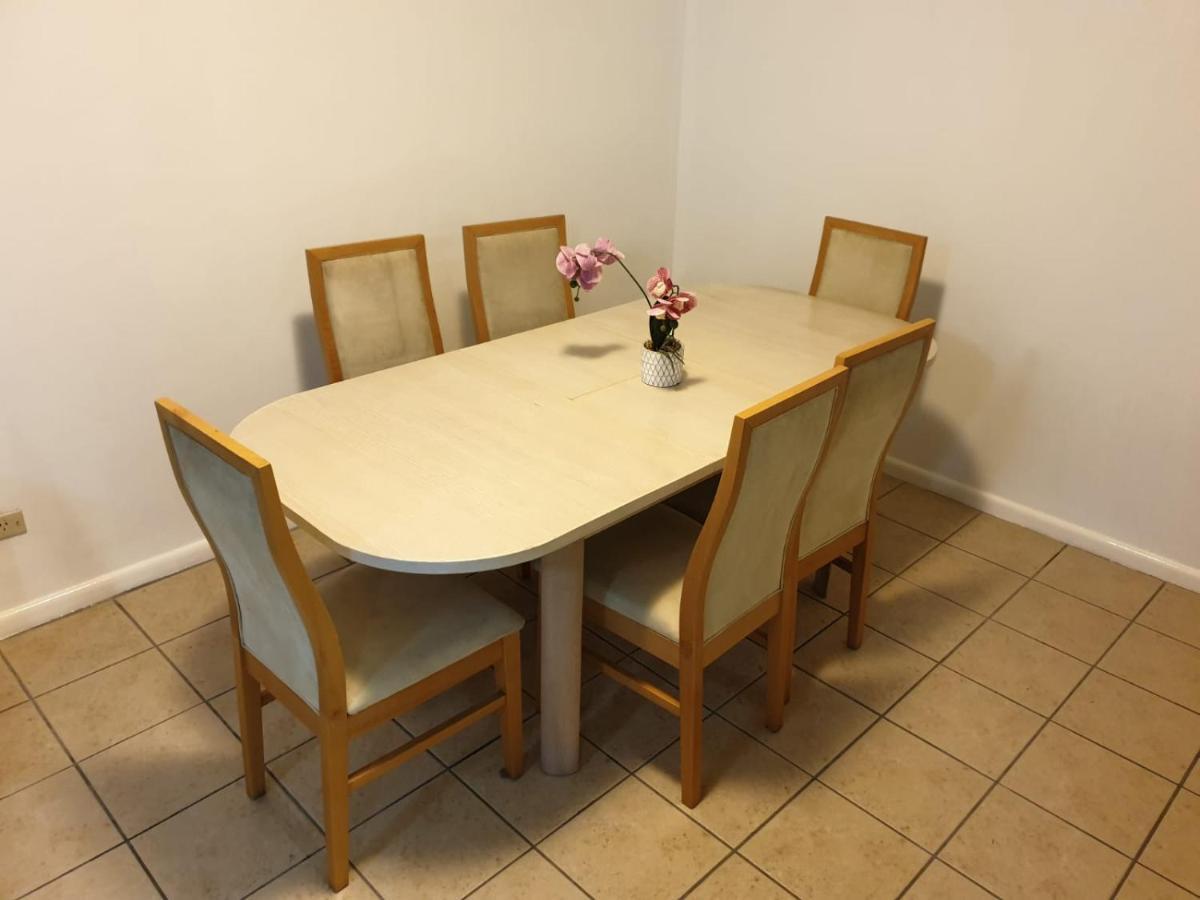 גולד קוסט Surfers Holiday Apartments מראה חיצוני תמונה