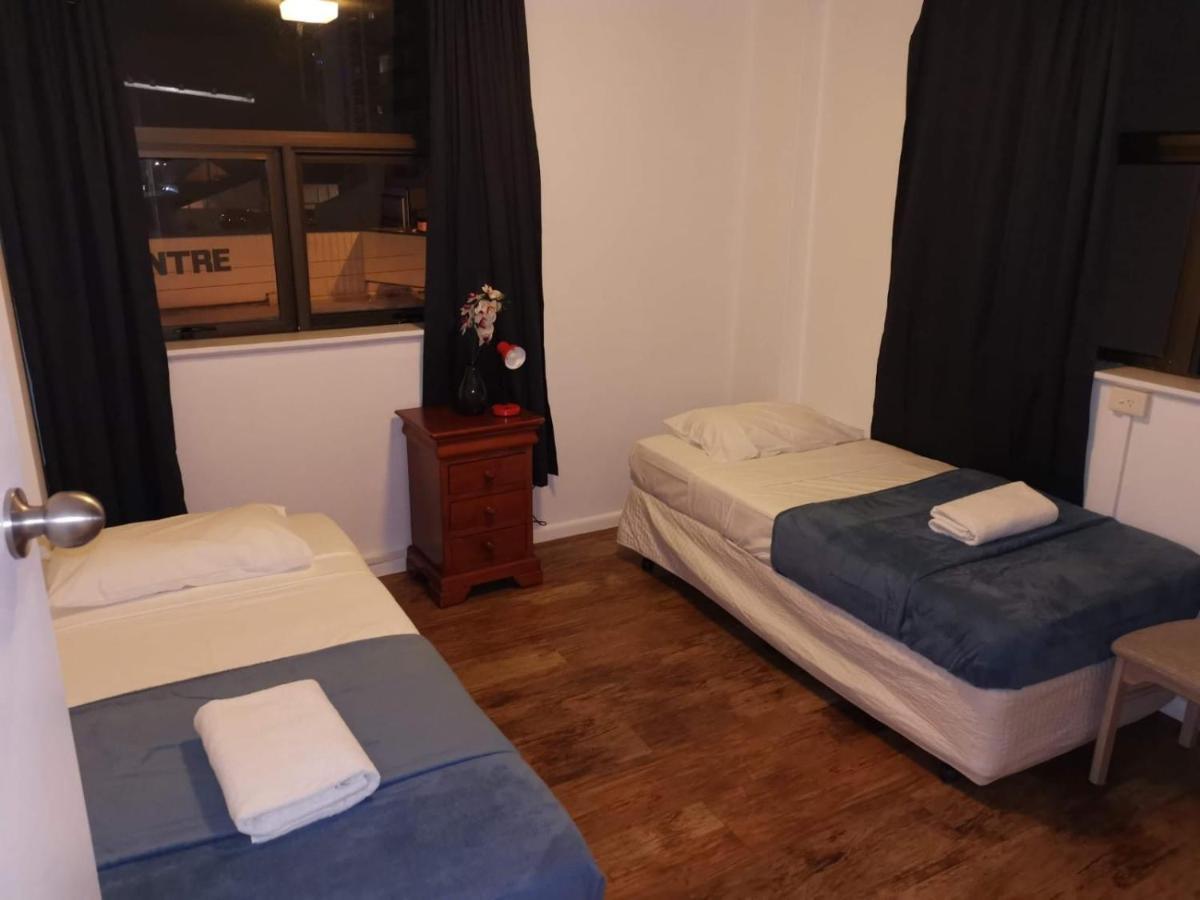 גולד קוסט Surfers Holiday Apartments מראה חיצוני תמונה